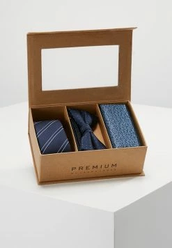 Jack & Jones JACNECKTIE GIFT BOX SET - Pocket Square - Navy Blazer -Jack & Jones Shop 032971d36d0440e8b68154f6540a34e4