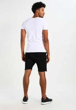 Jack & Jones BASIC V-NECK - Basic T-shirt - Opt White -Jack & Jones Shop 060233a2397b4617836a3196b3346dde