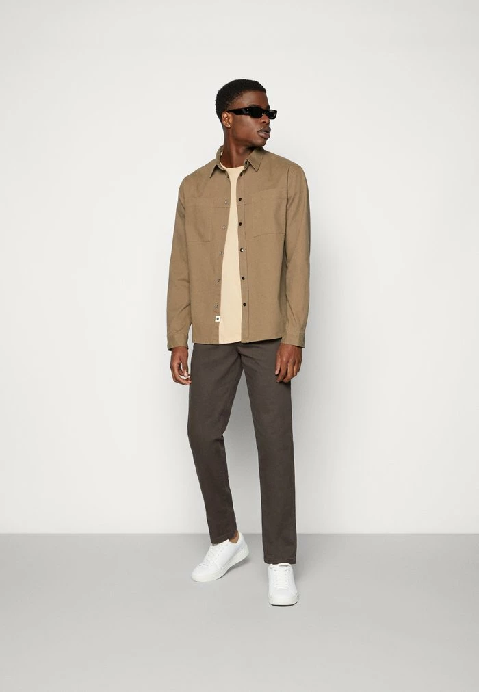 Jack & Jones JPSTOLLIE JJDAVE - Chinos - Mulch 2 Jack & Jones JPSTOLLIE JJDAVE - Chinos - Mulch - Image 2