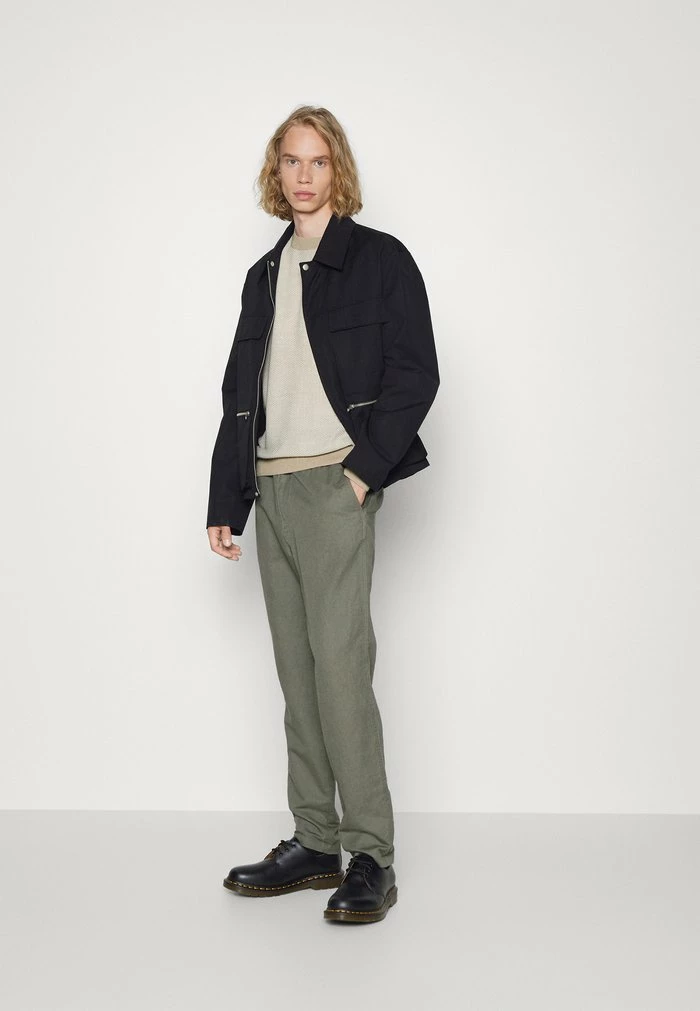 Jack & Jones JJBILLY CREW NECK - Jumper - Crockery/cloud Dancer 2 Jack & Jones JJBILLY CREW NECK - Jumper - Crockery/cloud Dancer - Image 2