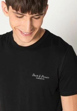 Jack & Jones JCOBERG TEE CREW NECK - Basic T-shirt - Black -Jack & Jones Shop 0b4afbc8e0314eacb6d5c70f4ebbbc65