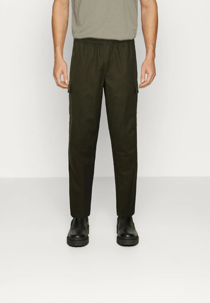 Jack & Jones JPSTBILL JOGGER - Cargo Trousers - Forest Night 1 Jack & Jones JPSTBILL JOGGER - Cargo Trousers - Forest Night