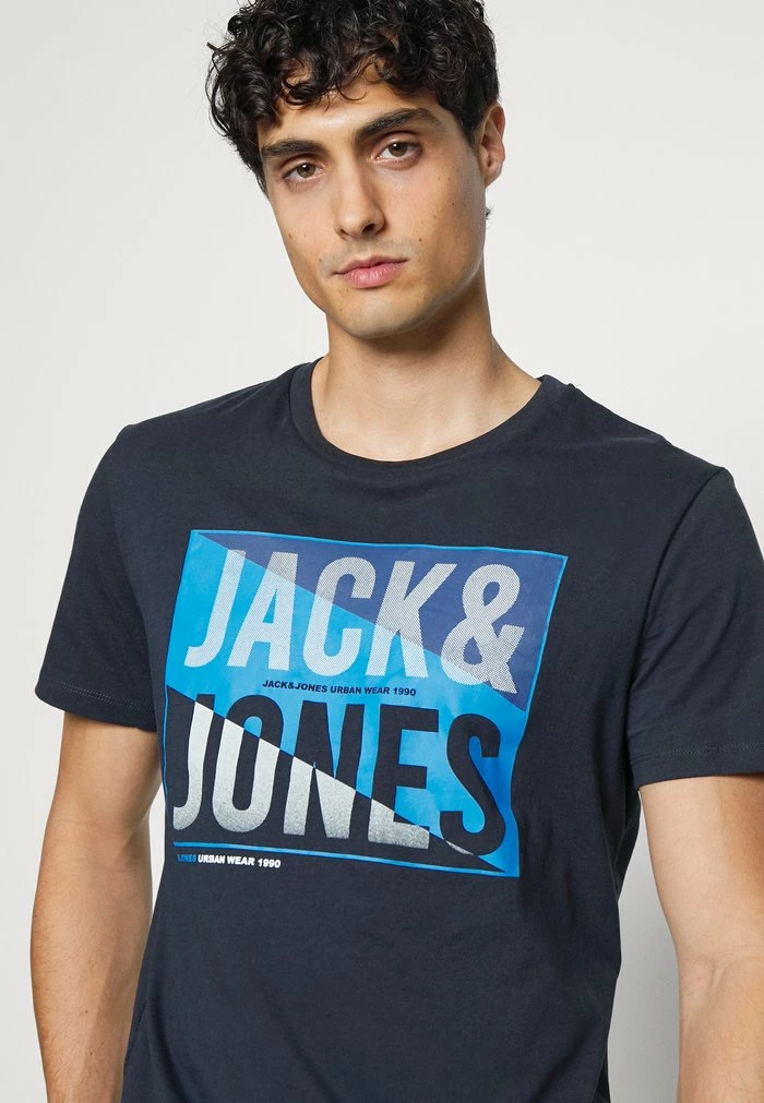 Jack & Jones JJSCOTT TEE CREW NECK - Print T-shirt - Navy Blazer 4 Jack & Jones JJSCOTT TEE CREW NECK - Print T-shirt - Navy Blazer - Image 4