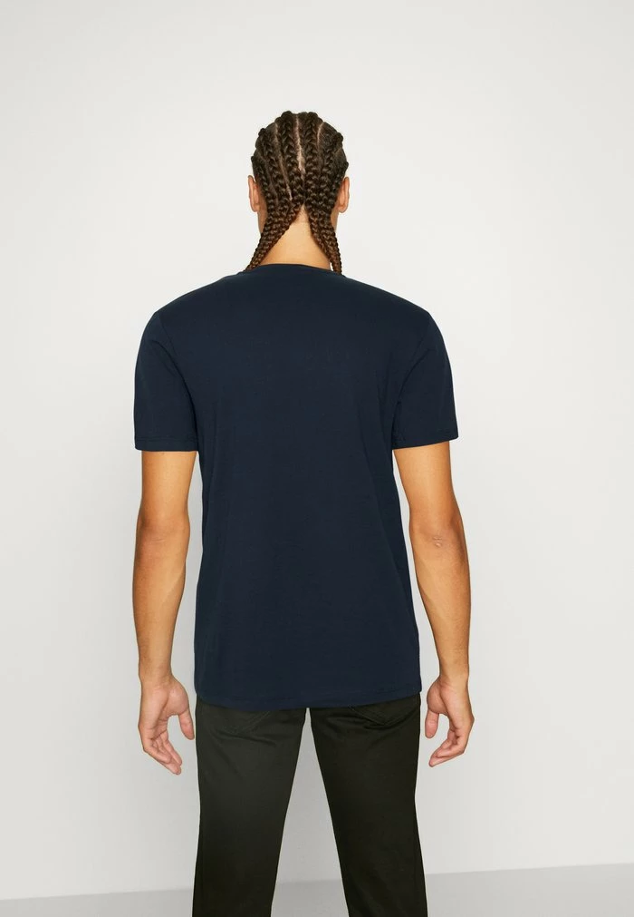 Jack & Jones JCOBOOSTER TEE CREW NECK - Print T-shirt - Navy Blazer 3 Jack & Jones JCOBOOSTER TEE CREW NECK - Print T-shirt - Navy Blazer - Image 3