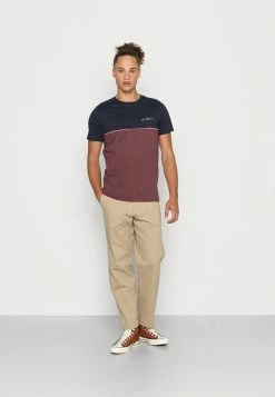 Alternative view of Jack & Jones JORTOMORROW TEE CREW NECK - Print T-shirt - Navy Blazer