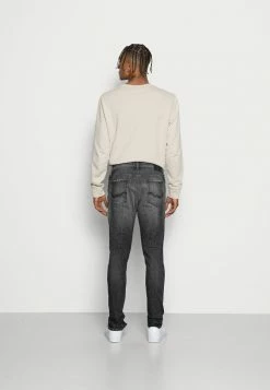 Jack & Jones JJIPETE JJORIGINAL - Slim Fit Jeans - Black Denim 7 Jack & Jones JJIPETE JJORIGINAL - Slim Fit Jeans - Black Denim -Jack & Jones Shop 13cd7e7f9cf245fbad7bdd63ac625ee0