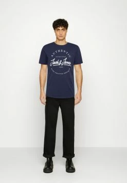 Jack & Jones JJDUSTY TEE - Print T-shirt - Navy Blazer -Jack & Jones Shop 1a7b17589ace4c6897d75ce58f7a91c3