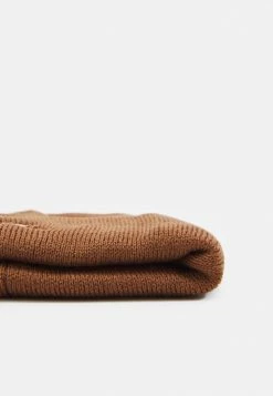Jack & Jones JACELLIOT BEANIE - Beanie - Aztec -Jack & Jones Shop 1dae324e71fa4183ae74316842530fb5