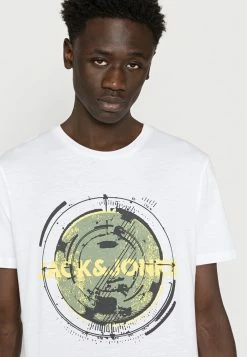 Jack & Jones JCOFILT TEE CREW NECK - Print T-shirt - White 9 Jack & Jones JCOFILT TEE CREW NECK - Print T-shirt - White -Jack & Jones Shop 21b0323aac4b4892bff7b2f4a3f9be8d