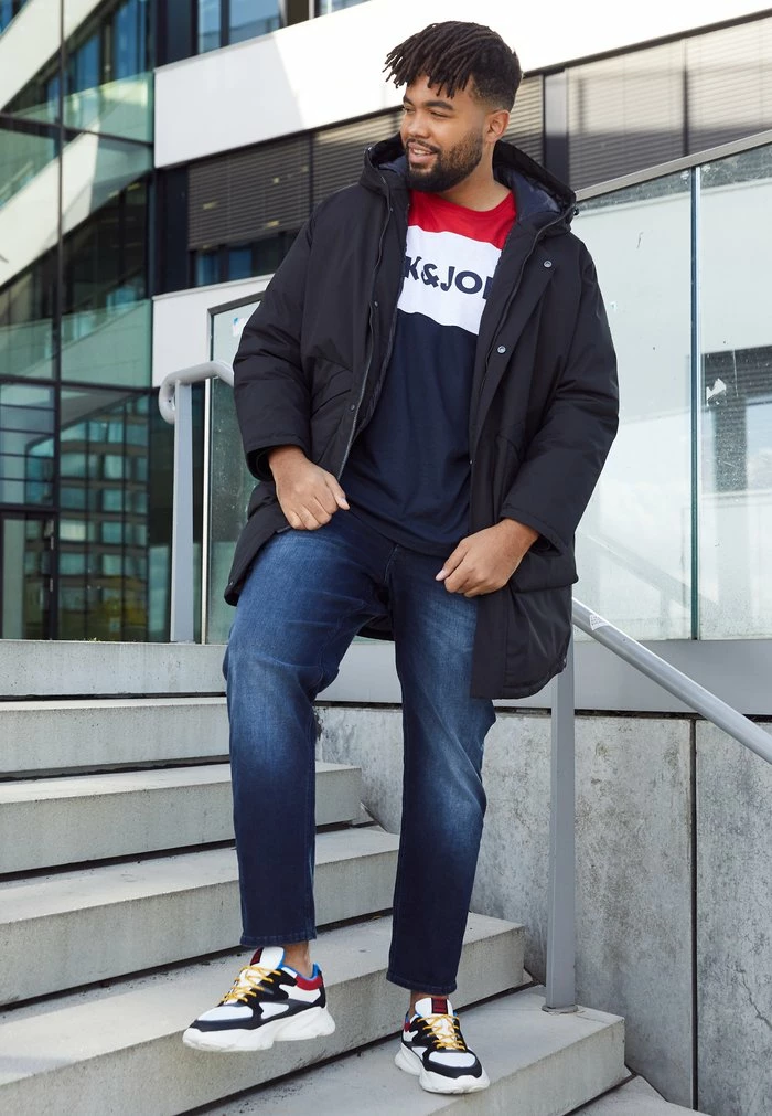 Jack & Jones JJELOGO BLOCKING TEE - Print T-shirt - Tango Red 4 Jack & Jones JJELOGO BLOCKING TEE - Print T-shirt - Tango Red - Image 4