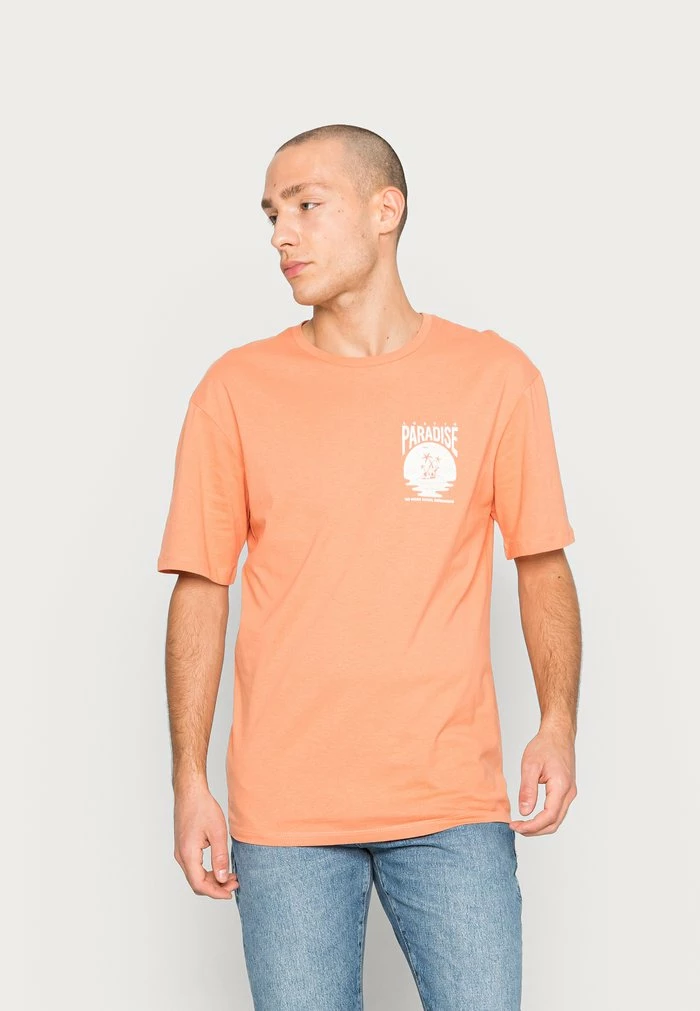 Jack & Jones JJCHILLER - Print T-shirt - Shell Coral 3 Jack & Jones JJCHILLER - Print T-shirt - Shell Coral - Image 3