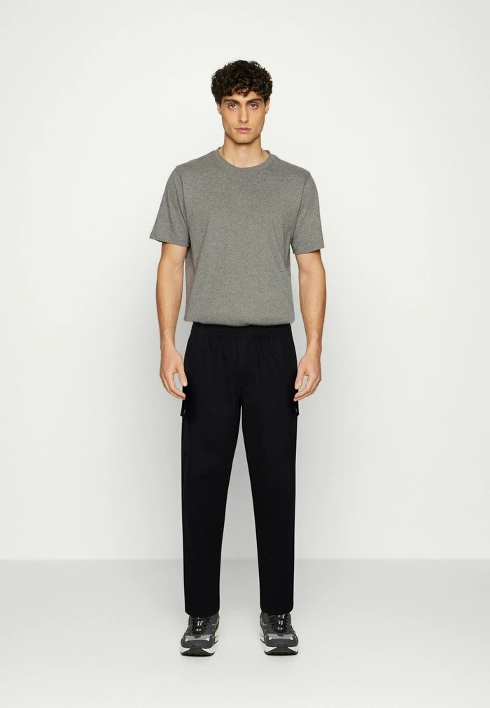 Jack & Jones JPSTBILL JOGGER - Cargo Trousers - Black 2 Jack & Jones JPSTBILL JOGGER - Cargo Trousers - Black - Image 2