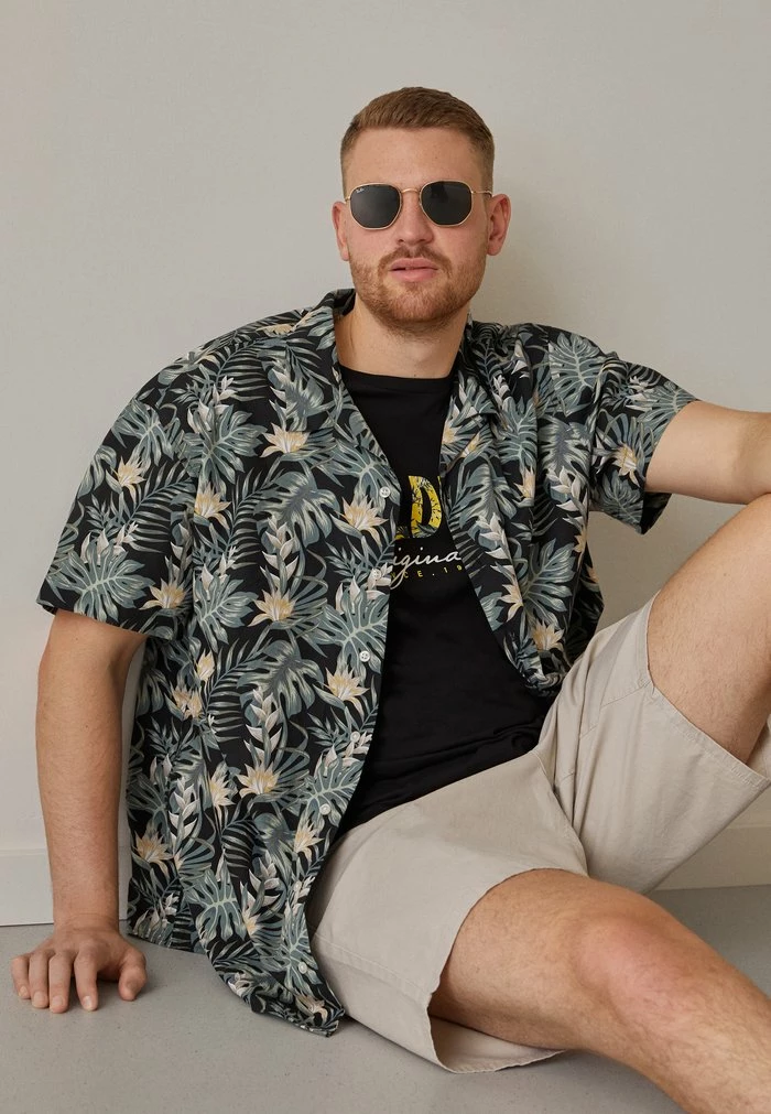 Jack & Jones JJCOASTAL RESORT FLORAL - Shirt - Black 1 Jack & Jones JJCOASTAL RESORT FLORAL - Shirt - Black