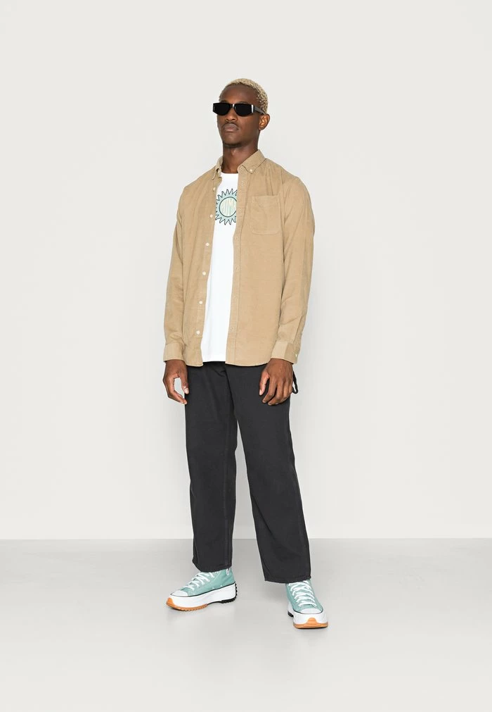 Jack & Jones JJECLASSIC CORDUROY SHIRT - Shirt - Beige 2 Jack & Jones JJECLASSIC CORDUROY SHIRT - Shirt - Beige - Image 2