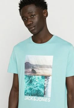 Jack & Jones JCOBOOSTER TEE CREW NECK - Print T-shirt - Marine Blue -Jack & Jones Shop 32f4b387d6ed4bf18173a7b435d7868c
