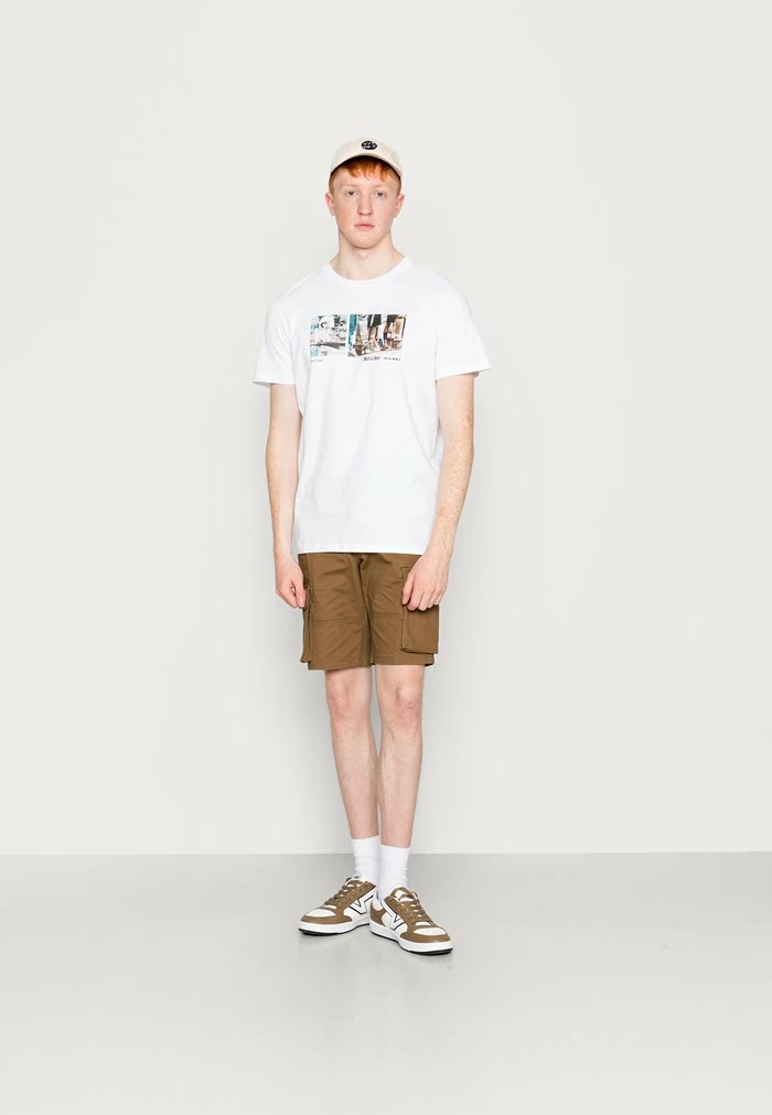 Jack & Jones JORSPLITS TEE CREW NECK - Print T-shirt - Bright White 2 Jack & Jones JORSPLITS TEE CREW NECK - Print T-shirt - Bright White - Image 2