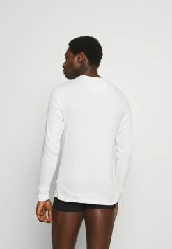 Jack & Jones JACHENRIK HENLEY - Pyjama Top - Blanc De Blanc 9 Jack & Jones JACHENRIK HENLEY - Pyjama Top - Blanc De Blanc -Jack & Jones Shop 3ebd99b21ce94477ac0a562fe9374560