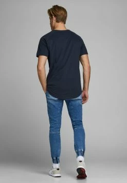 Jack & Jones JJECURVED TEE O NECK - Basic T-shirt - Navy Blazer -Jack & Jones Shop 4359ae26a7fe40da92f50e2dfb81b7b0