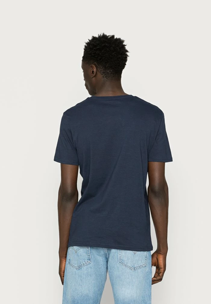 Jack & Jones JCOFILT TEE CREW NECK - Print T-shirt - Navy Blazer 3 Jack & Jones JCOFILT TEE CREW NECK - Print T-shirt - Navy Blazer - Image 3