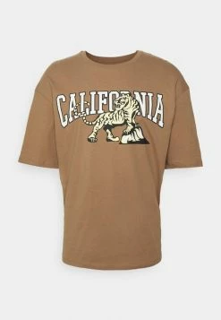 Jack & Jones JORDALLAS TEE CREW NECK UNISEX - Print T-shirt - Malt Ball 10 Jack & Jones JORDALLAS TEE CREW NECK UNISEX - Print T-shirt - Malt Ball -Jack & Jones Shop 46972b12bd9d445e8d86d68010a5f716