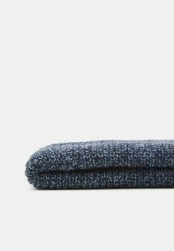 Jack & Jones JACTWISTED SHORT BEANIE - Beanie - Maritime Blue -Jack & Jones Shop 47c8137783d94677927d96aad6191a7a
