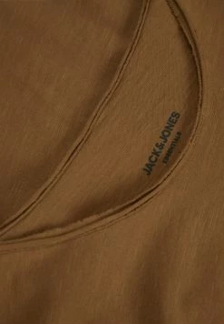 Alternative view of Jack & Jones JJEBASHER TEE - Basic T-shirt - Rubber