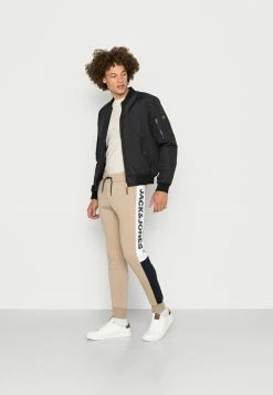 Alternative view of Jack & Jones JJIWILL LOGO JJBLOCKING P. VG NOOS - Tracksuit Bottoms - Crockery