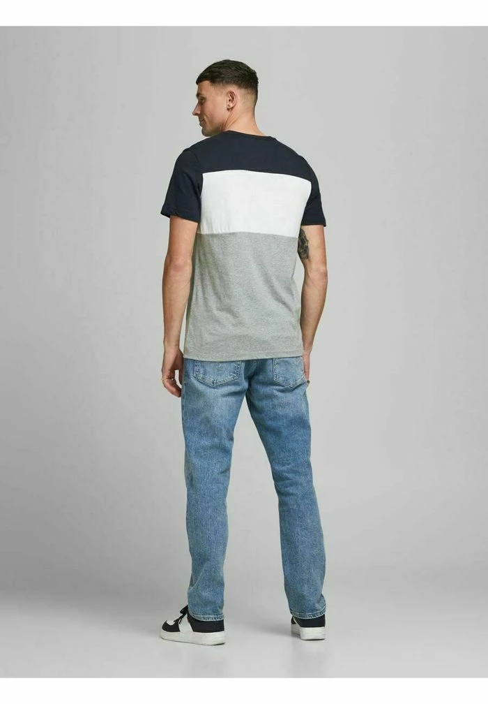 Jack & Jones JJELOGO BLOCKING TEE - Print T-shirt - Navy Blazer 3 Jack & Jones JJELOGO BLOCKING TEE - Print T-shirt - Navy Blazer - Image 3