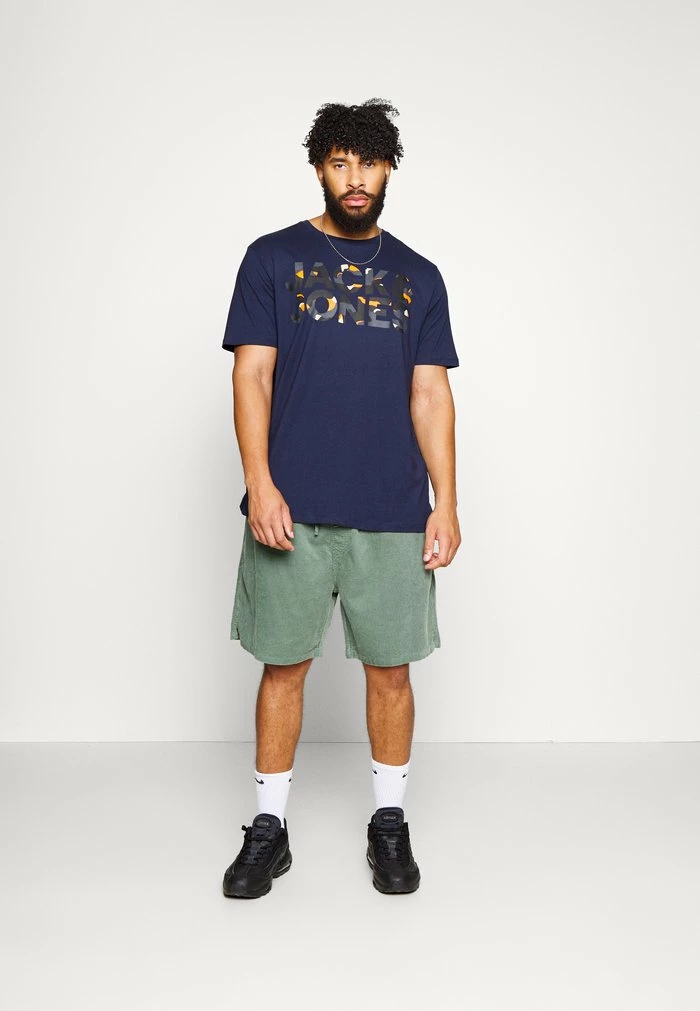 Jack & Jones JJRAMP TEE CREW NECK - Print T-shirt - Navy Blazer 2 Jack & Jones JJRAMP TEE CREW NECK - Print T-shirt - Navy Blazer - Image 2