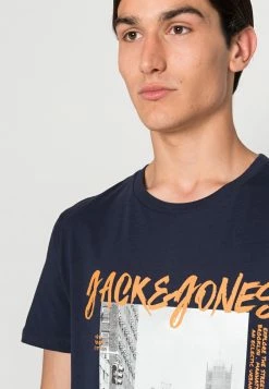 Jack & Jones JJSCRAWL TEE CREW NECK - Print T-shirt - Navy Blazer 9 Jack & Jones JJSCRAWL TEE CREW NECK - Print T-shirt - Navy Blazer -Jack & Jones Shop 65a4103eda7d459cb1bc571a51188cc0