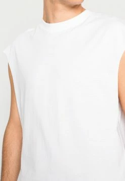 Jack & Jones UNISEX - Basic T-shirt - White 9 Jack & Jones UNISEX - Basic T-shirt - White -Jack & Jones Shop 65de5943eb1f467cbed7c08d18bd5794