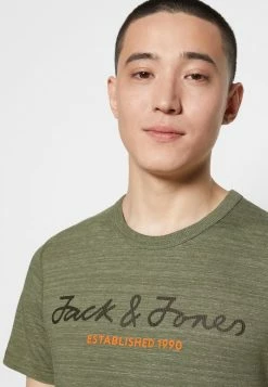 Jack & Jones UPSCALED TEE CREW NECK 3PK - Print T-shirt - Fourleafclover/white/navy -Jack & Jones Shop 6667b31505e14a8bbbd673701146c6a9