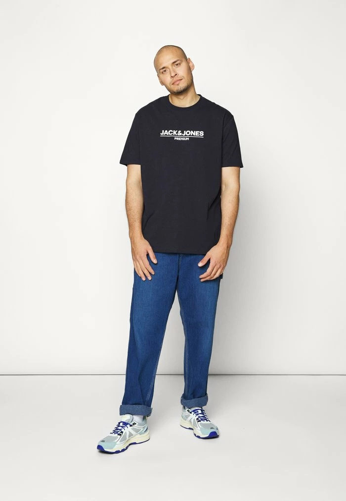 Jack & Jones JPRBLABRANDING TEE CREW NECK - Print T-shirt - Perfect Navy 6 Jack & Jones JPRBLABRANDING TEE CREW NECK - Print T-shirt - Perfect Navy - Image 6