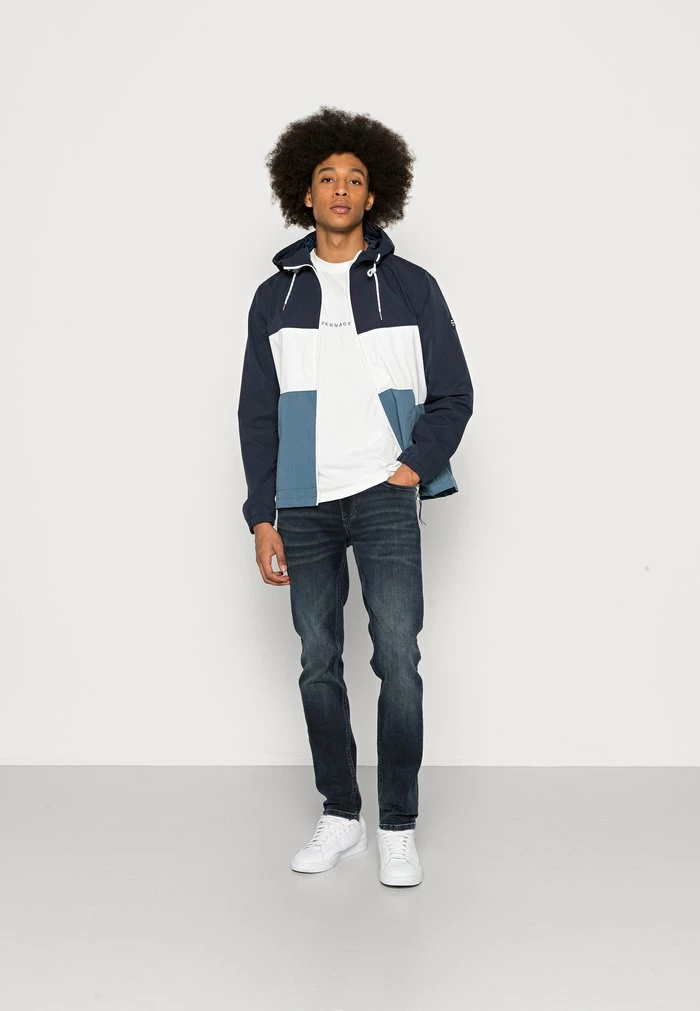 Jack & Jones JORLUKE - Summer Jacket - Blue 2 Jack & Jones JORLUKE - Summer Jacket - Blue - Image 2