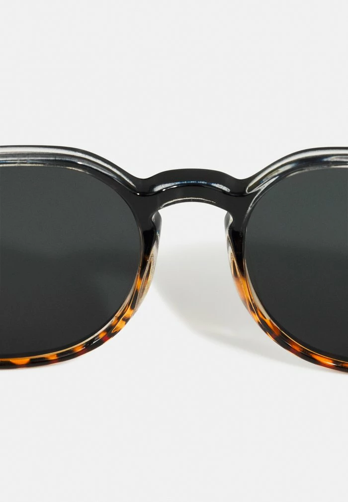 Jack & Jones JACCHRISTOPHER SUNGLASSES - Sunglasses - Black 3 Jack & Jones JACCHRISTOPHER SUNGLASSES - Sunglasses - Black - Image 3