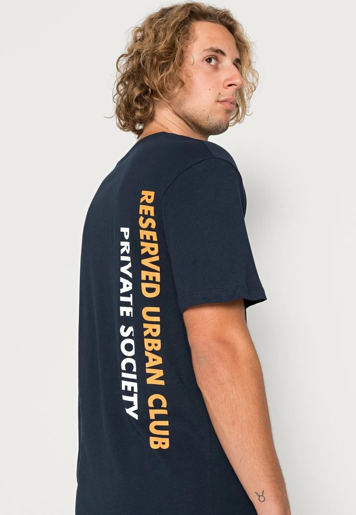 Jack & Jones JJHEIGHT TEE CREW NECK - Print T-shirt - Navy 5 Jack & Jones JJHEIGHT TEE CREW NECK - Print T-shirt - Navy - Image 5