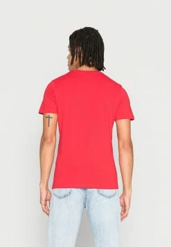 Jack & Jones JJCEMB TEE CREW NECK - Print T-shirt - True Red 7 Jack & Jones JJCEMB TEE CREW NECK - Print T-shirt - True Red -Jack & Jones Shop 7acdaa7e1fbb4be4b0909abf8056c1c0