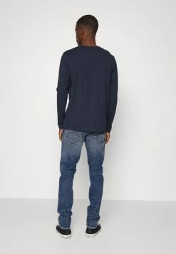 Jack & Jones JJIGLENN JJFOX - Straight Leg Jeans - Blue Denim 7 Jack & Jones JJIGLENN JJFOX - Straight Leg Jeans - Blue Denim -Jack & Jones Shop 80e512d2cc7e4ba28c1cbf5742db6edc