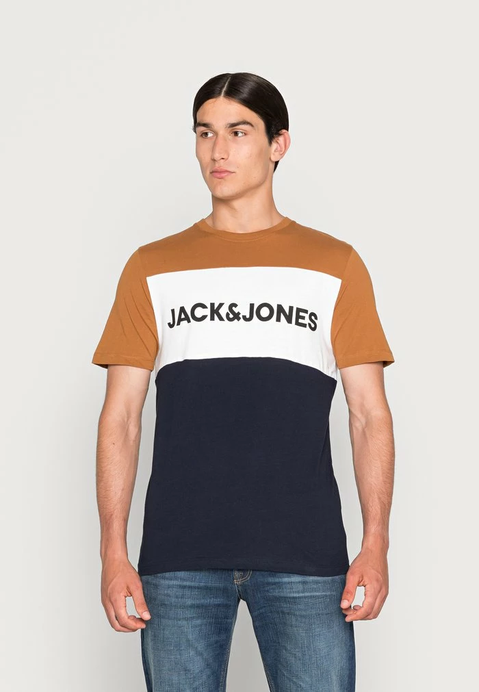 Jack & Jones JJELOGO BLOCKING TEE - Print T-shirt - Rubber 1 Jack & Jones JJELOGO BLOCKING TEE - Print T-shirt - Rubber