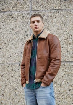 Jack & Jones JJEAGLE JACKET - Faux Leather Jacket - Almond