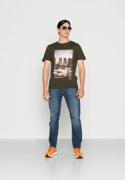 Alternative view of Jack & Jones JJSCRAWL TEE CREW NECK - Print T-shirt - Rosin