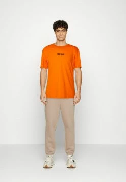 Alternative view of Jack & Jones JCOSUSTAINTEE CREW NECK - Print T-shirt - Mandarin Orange