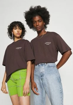 Jack & Jones JORTOBIAS TEE CREW NECK CHEST UNISEX - Basic T-shirt - Seal Brown