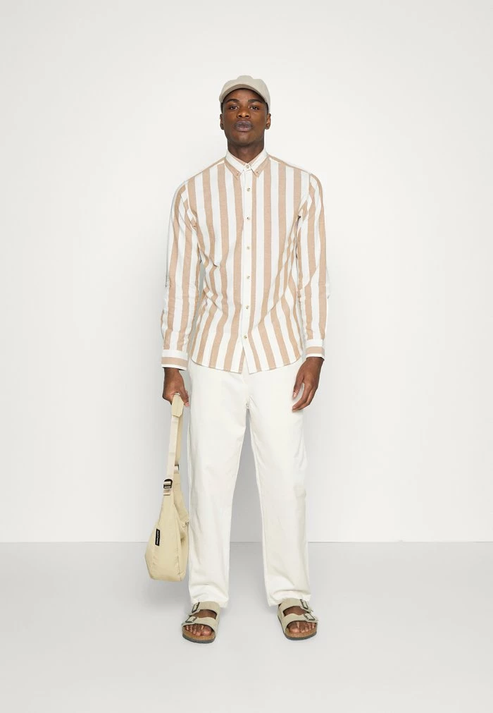 Jack & Jones JJPLAIN TOM - Shirt - Rubber 2 Jack & Jones JJPLAIN TOM - Shirt - Rubber - Image 2