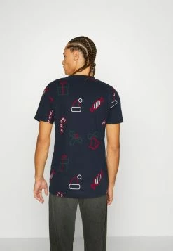 Jack & Jones JORCHRISTMAS TEE CREW NECK XMAS - Print T-shirt - Navy Blazer 7 Jack & Jones JORCHRISTMAS TEE CREW NECK XMAS - Print T-shirt - Navy Blazer -Jack & Jones Shop 9977746f6d664560bfa7a7dc7bc41c80