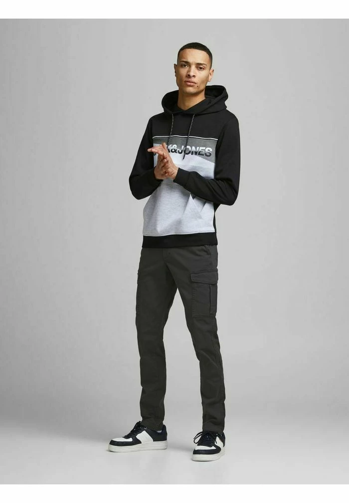 Jack & Jones Cargo Trousers - Black 2 Jack & Jones Cargo Trousers - Black - Image 2