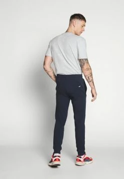 Jack & Jones JJIGORDON JJSHARK - Tracksuit Bottoms - Navy Blazer -Jack & Jones Shop aa015497ff2c4a2eb8fdd8f88f8f3aa6