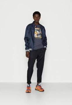 Jack & Jones JORVENICE BRANDING TEE CREW NECK - Print T-shirt - Navy Blazer -Jack & Jones Shop ad02b081fa2d4b82b1c9c9fbe3c3a0ae