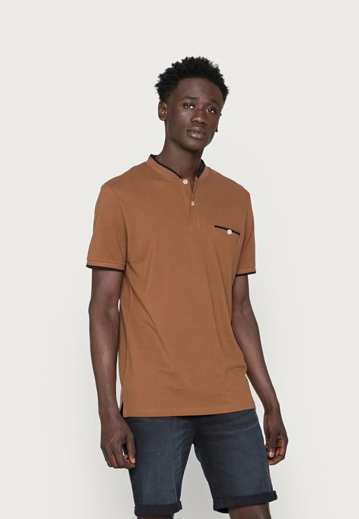Jack & Jones JJMAOYAL - Basic T-shirt - Bison 1 Jack & Jones JJMAOYAL - Basic T-shirt - Bison