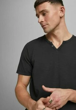 Jack & Jones JJESPLIT NECK TEE - Basic T-shirt - Black -Jack & Jones Shop b2ef35cc1e1a4d1f8941232a5bc96365